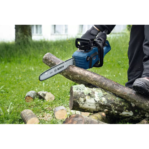 Акумуляторна ланцюгова пилка Bosch GKE 18V-40 (06008D3000) SOLO без аку та ЗП