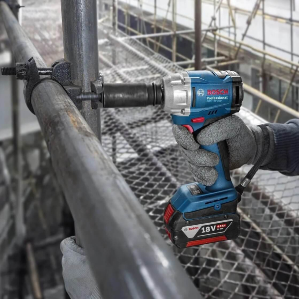Гайковерт акумуляторний ударний GDS 18V-350 Bosch (06019M5021)