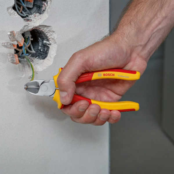 Набір ізольованих плоскогубців Bosch Professional VDE, 4 шт 1600A02NG1