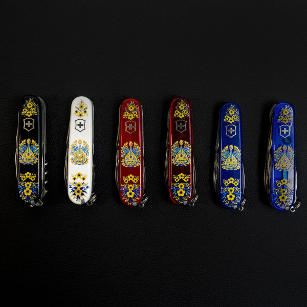 Складаний ніж Victorinox CAMPER UKRAINE Українські мотиви 1.3613.T1370u