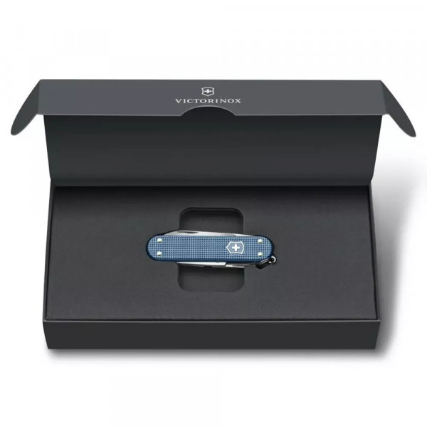 Ніж-брелок 58 ммVictorinox Classic SD Alox Limited Edition 2026 Glacial Blue 5 функцій льодяний синій (0.6221.L26) Ніж-брелок 58 ммVictorinox Classic SD Alox Limited Edition 2026 Glacial Blue 5 функцій льодяний синій (0.6221.L26)