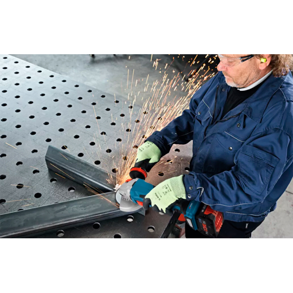 Акумуляторна кутова шліфмашина Bosch Professional GWS 18V-15 SC з регулюванням в L-Boxx 136 06019H6100