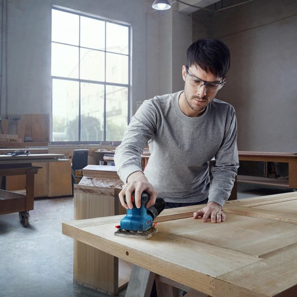 Вібраційна шліфувальна машина Bosch Professional GSS 140 A 06012A8021