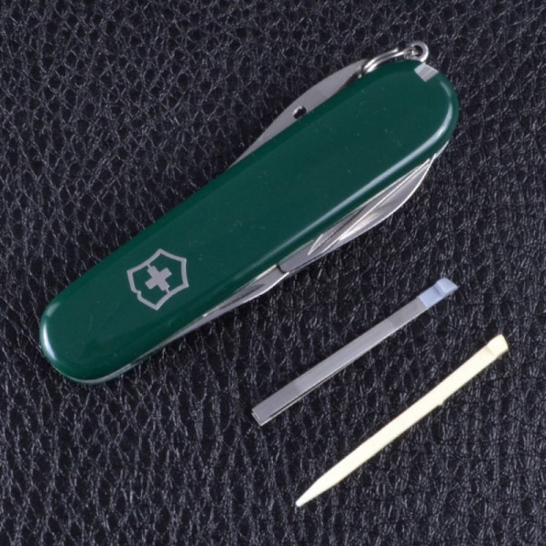 Складаний ніж Victorinox CAMPER 1.3613.4