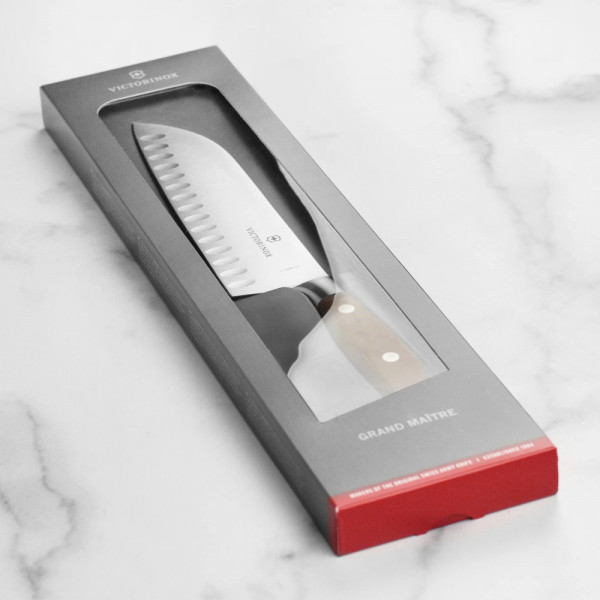 Кухонний ніж Victorinox Grand Maitre Wood Santoku 7.7320.17G