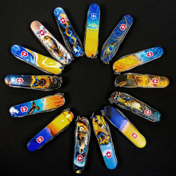 Складаний ніж Victorinox CLIMBER UKRAINE Сокіл-захисник 1.3703.3.T3210pw