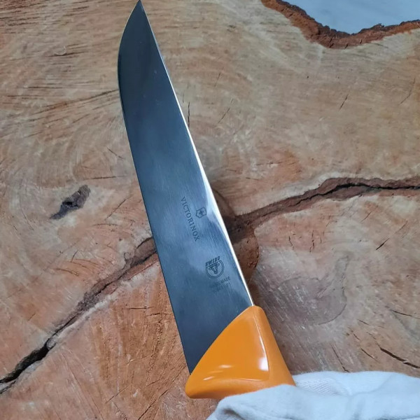 Ніж кухонний обвалювальний 15 см Victorinox Fibrox Boning вузьке гладке широкое пряме лезо Чорний (5.6403.15)