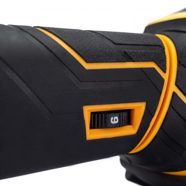 Реноватор (JCB-18MT-BE) 18V, 5000-15000 об/хв у комплекті із зарядним пристроєм (JCB-18VFC-E) 2.4A та батареєю акумуляторною JCB-18MT-2XB-E