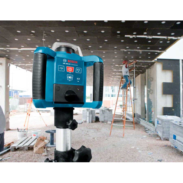 Ротаційний лазерний нівелір Bosch Professional GRL 300 HV в чемодані з приймачем LR1, пультом RC1, тримачем WM 4, з/у, окулярами, мішенню 0601061501