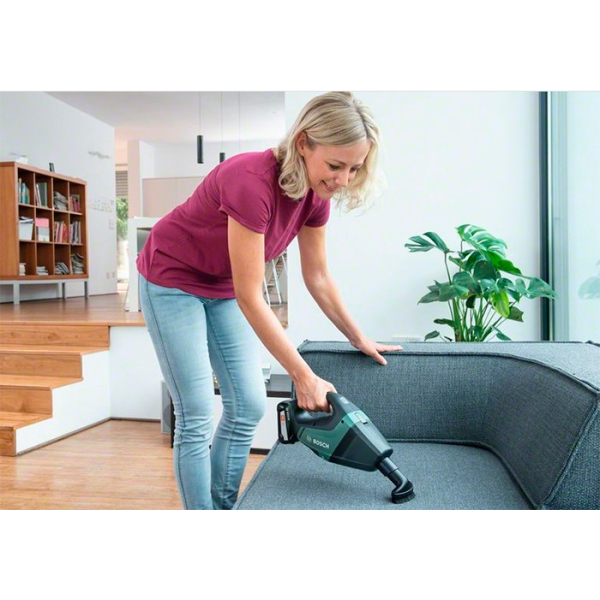 Пилосос акумуляторний Bosch UniversalVac 18 SET з 1 акб PBA 18 V 2,5 Ah W-B та з/п AL 1830 CV 06033B9103