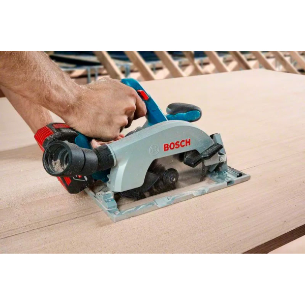 Акумуляторна циркулярна пила Bosch Professional GKS 185-LI, без акб та з/п 06016C1221