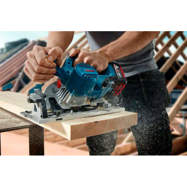 Акумуляторна циркулярна пила Bosch Professional GKS 185-LI, без акб та з/п 06016C1221