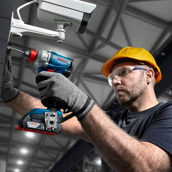 Акумуляторний ударний гайкокрут Bosch GDX 18V-285 Professional без акб та з/п, в картоні 06019N2120