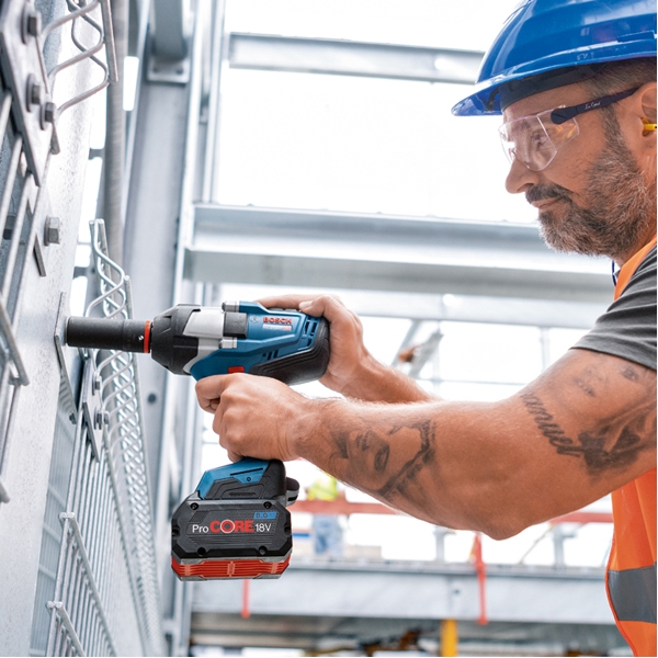 Акумуляторний ударний гайковерт Bosch GDS 18V-1050 H Professional (06019J8502)