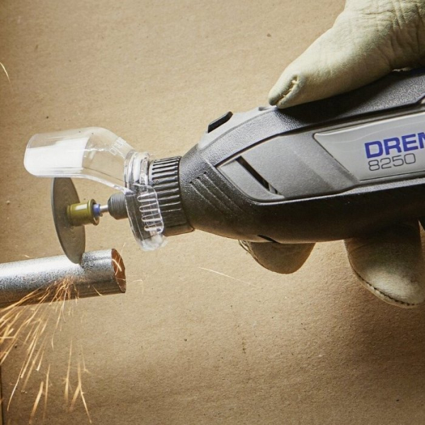 Акумуляторний мультиінструмент Dremel 8250-5/65, 2 акб 12 V 2.0 Ah, з/п GAL12V-20, аксесуари, в коробці F0138250JF
