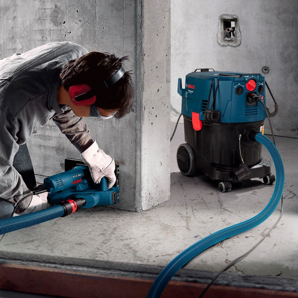 Універсальний пилосос Bosch Professional GAS 35 L SFC+ із набором насадок для підлоги 06019C3000