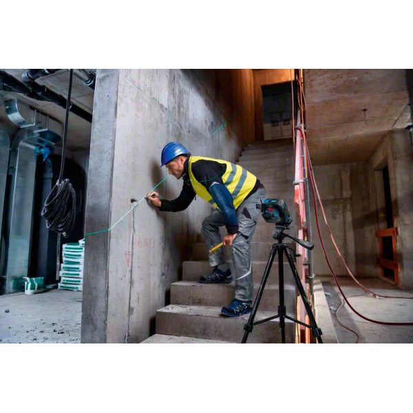 Лазерний нівелір Bosch Professional GCL 2-50 G з штативом BT 150, тримачем RM 10, чохлом, мішенню 0601066M01