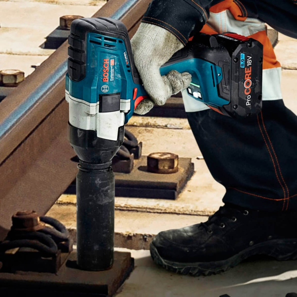 Акумуляторний гайковерт Bosch Professional GDS 18V-1000, без акб, у картоні 06019J8300