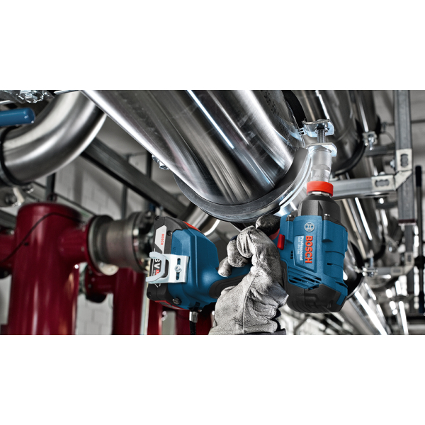 Гайкокрут ударний акумуляторний Bosch Professional GDX 180-LI з 2 акб GBA 18V 2.0Ah, з/п GAL 18V-40, в чемодані 06019G5223