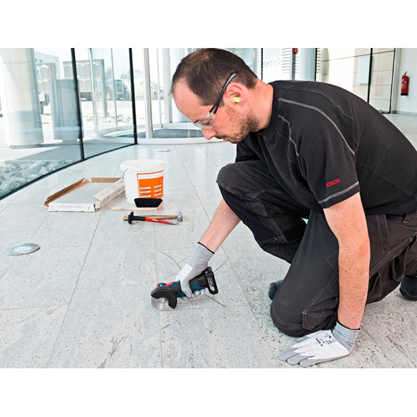 Болгарка акумуляторна Bosch Professional GWS 12V-76 без акб та з/п 06019F2000