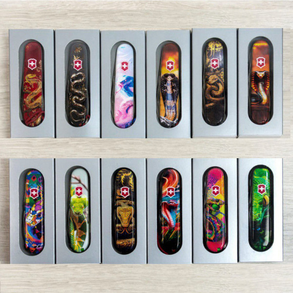 Складаний ніж Victorinox CLIMBER ZODIAC Зелена змія 1.3703.7.Z4270pk