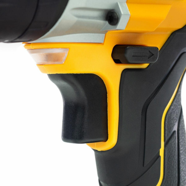 Дриль-шуруповерт акумуляторний (JCB-18CD-BE) 18V, max 45Nm в комплекті із зарядним пристроєм (JCB-18VFC-E) 2.4A та батареєю акумуляторною (JCB-20LI-E) 2.0AH JCB-18CD-2XB-E