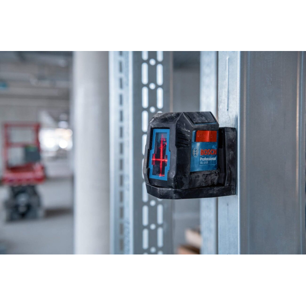 Лазерний нівелір Bosch Professional GLL 12-22 з батарейками і чохлом 0601065220
