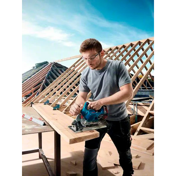 Акумуляторна циркулярна пила Bosch Professional GKS 185-LI, без акб та з/п