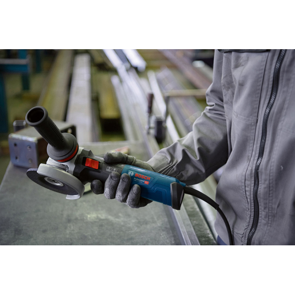 Кутова шліфмашина Bosch Professional GWS 17-125 S з регулюванням, антивібраційною рукояткою та пиловим фільтром 06017D0300