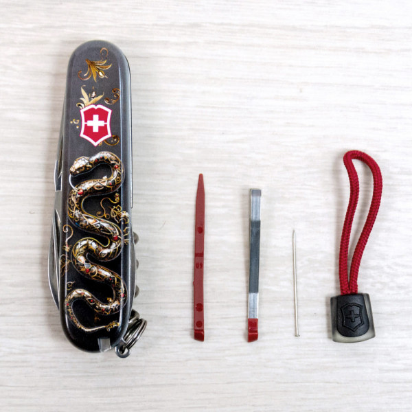 Складаний ніж Victorinox SPARTAN ZODIAC 3D Розкішна змія 1.3603.3.Z4210hk