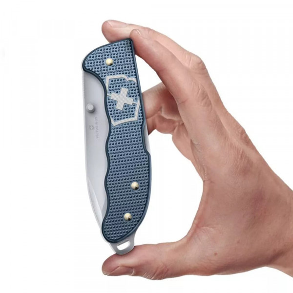 Ніж складаний 136мм Victorinox Evoke Alox Glacial Blue0 4функції ріфлений паракорд Блакитний (0.9415.L26) Ніж складаний 136мм Victorinox Evoke Alox Glacial Blue0 4функції ріфлений паракорд Блакитний (0.9415.L26)