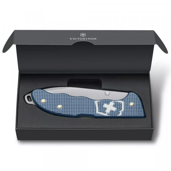 Ніж складаний 136мм Victorinox Evoke Alox Glacial Blue0 4функції ріфлений паракорд Блакитний (0.9415.L26) Ніж складаний 136мм Victorinox Evoke Alox Glacial Blue0 4функції ріфлений паракорд Блакитний (0.9415.L26)