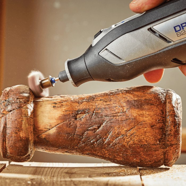 Акумуляторний мультиінструмент Dremel 8240-5, акб 12 V 2.0 Ah, з/п GAL12V-20, аксесуари F0138240JA Акумуляторний мультиінструмент Dremel 8240-5, акб 12 V 2.0 Ah, з/п GAL12V-20, аксесуари F0138240JA