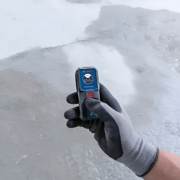 Лазерний далекомір Bosch Professional GLM 25-23 з 2 акб 1,5 V LR03 0601072W00