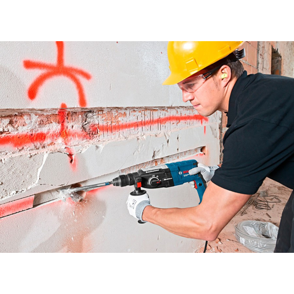 Перфоратор Bosch Professional GBH 2-28 F в чемодані з ШЗП 0611267600
