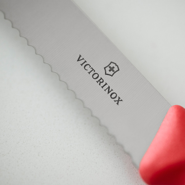 Набір ножів для томатів Victorinox Swiss Classic 2 ножа 11см хвил черв 6.7831.2C1