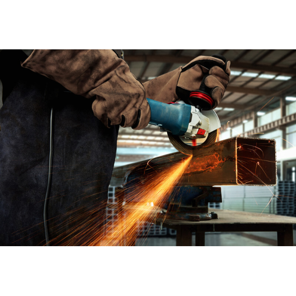 Кутова шліфмашина Bosch Professional GWS 12-125 S з регулюванням і антивібраційною рукояткою 06013A6020