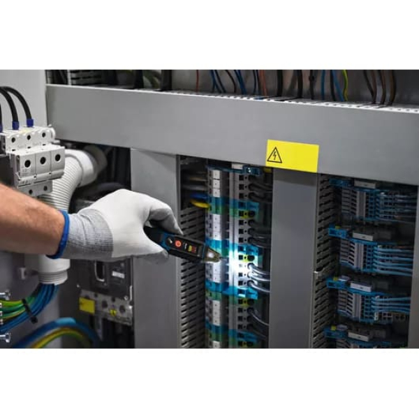 Безконтактний тестер напруги Bosch Professional GVD 1000-17 0601077000 Безконтактний тестер напруги Bosch Professional GVD 1000-17 0601077000