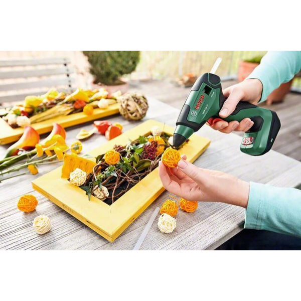 Акумуляторний клейовий пістолет Bosch PKP 3,6 LI зі з/п 0603264620