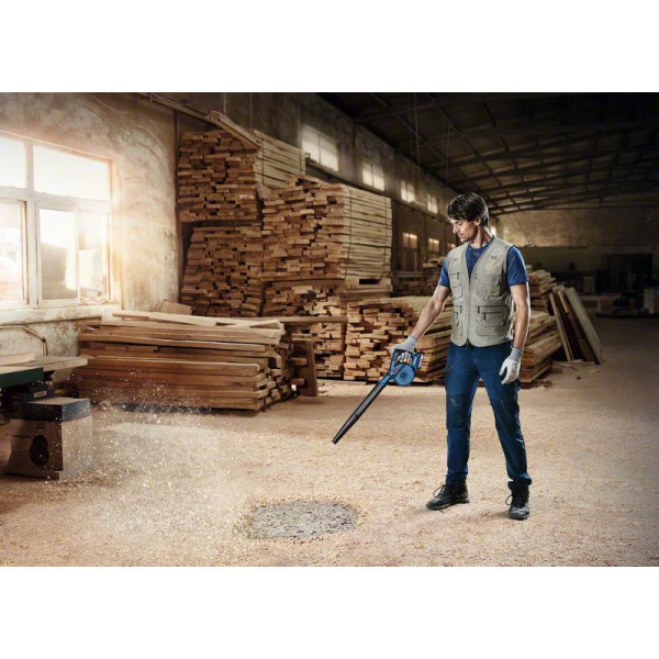 Акумуляторна повітродувка Bosch GBL 18V-120 (06019F5100) (Без АКБ та ЗУ) Акумуляторна повітродувка Bosch GBL 18V-120 (06019F5100) (Без АКБ та ЗУ)