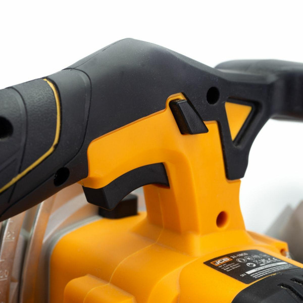 Пила циркулярна аккум (JCB-18CS-B-E) 18V, 3650 об / хв, діаметр диска 165мм в к-ті з зарядним уст-вом (JCB-18VFC-E) 2.4A і батареєю аккум (JCB-20LI-E) 2.0AH