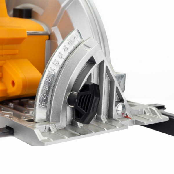 Пила циркулярна аккум (JCB-18CS-B-E) 18V, 3650 об / хв, діаметр диска 165мм в к-ті з зарядним уст-вом (JCB-18VFC-E) 2.4A і батареєю аккум (JCB-20LI-E) 2.0AH
