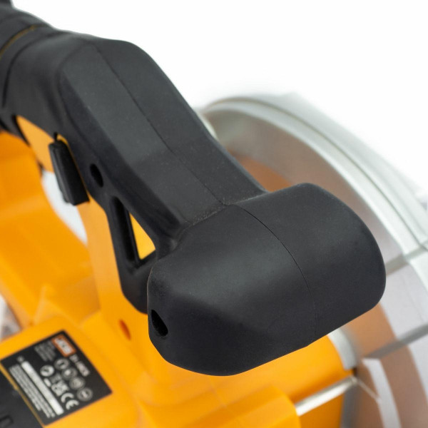 Пила циркулярна аккум (JCB-18CS-B-E) 18V, 3650 об / хв, діаметр диска 165мм в к-ті з зарядним уст-вом (JCB-18VFC-E) 2.4A і батареєю аккум (JCB-20LI-E) 2.0AH