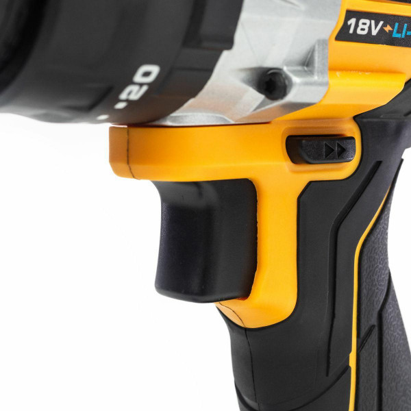 Безщіткова ударна дриль-шуруповерт (JCB-BLCD-BE) 18V, max 65Nm в комплекті із зарядним пристроєм (JCB-18VFC-E) 2.4A та батареєю акумуляторною (JCB-20LI-E) 2.0AH JCB-18BLCD-