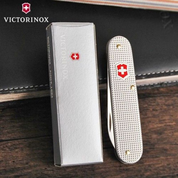 Складаний ніж Victorinox Cadet 0.2601.26