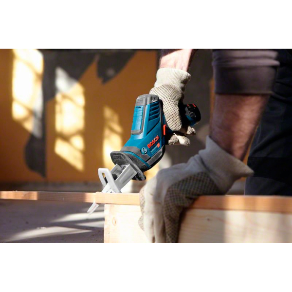 Акумуляторна ножівка Bosch Professional GSA 12V-14 без акб та з/п 060164L902