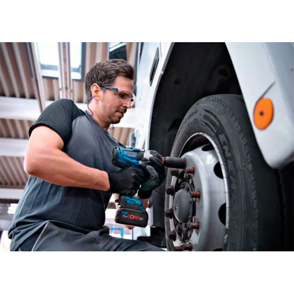 Акумуляторний ударний гайковерт Bosch GDS 18V-1050 H (06019J8522)