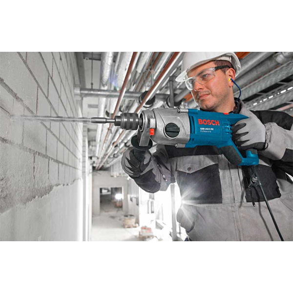 Дриль ударний Bosch GSB 162-2 RE Professional в чемодані 060118B000