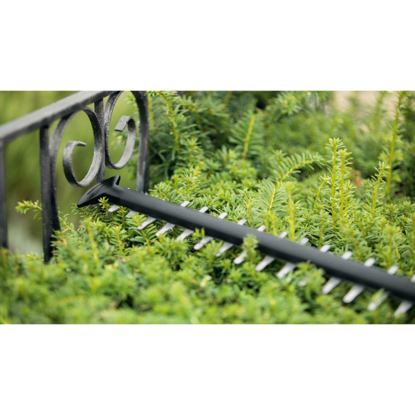 Кущоріз акумуляторний Bosch UniversalHedgecut 18V-50, 1 акб 18 В 2.5 Ah і з/п AL 1830 CV 0600849K01