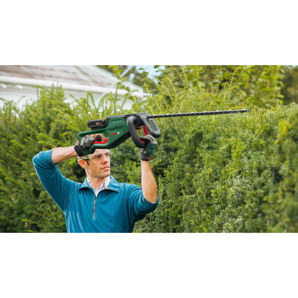 Кущоріз акумуляторний Bosch UniversalHedgecut 18V-50, 1 акб 18 В 2.5 Ah і з/п AL 1830 CV 0600849K01